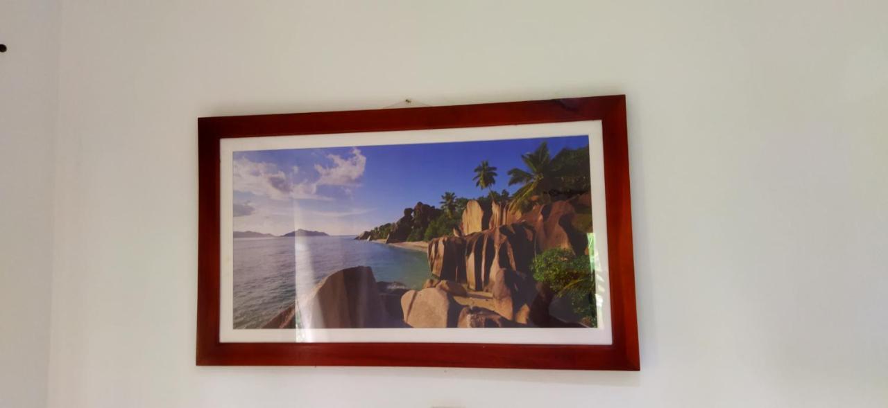 Dan Zoranz Self Catering Guest House La Digue Eksteriør bilde