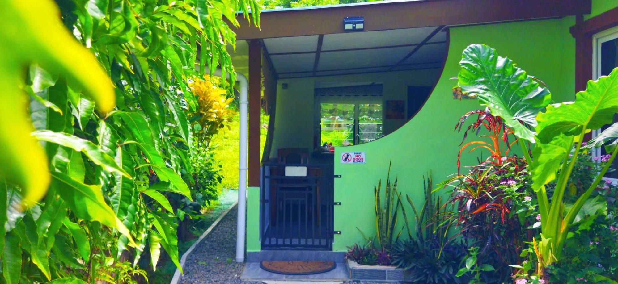 Dan Zoranz Self Catering Guest House La Digue Eksteriør bilde
